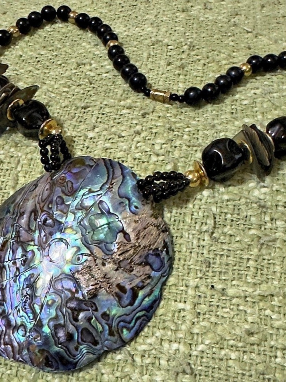 Abalone Pendant Beaded Necklace with black stones barrel clasp